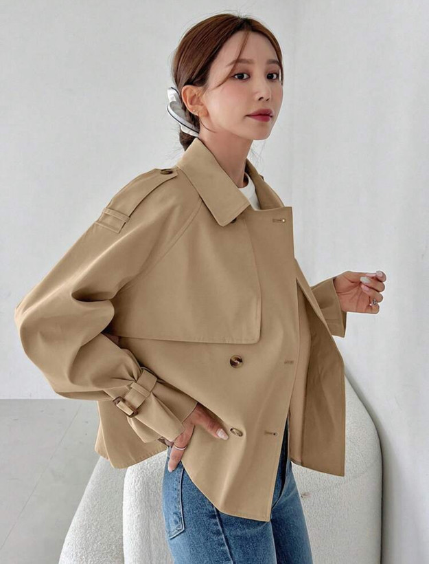 بارونی زنانه. ترنچکت