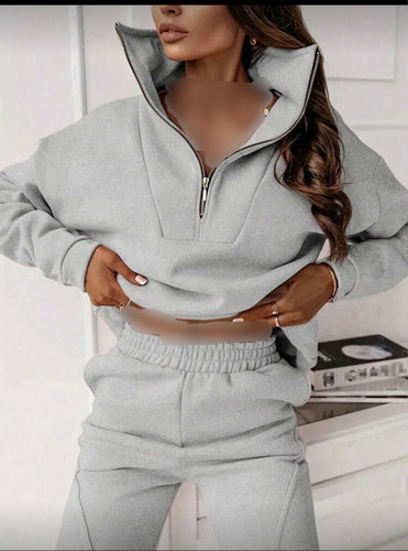 ست سوییشرت و شلوار زنانه. سوییشرت و شلوار زنانه