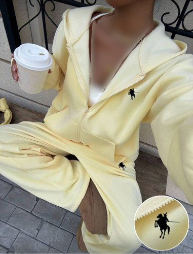 ست سوییشرت و شلوار زنانه. سوییشرت و شلوار زنانه