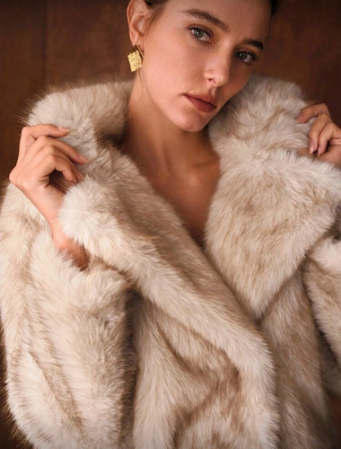 کت خز. پالتو خز. کت زمستانه. پالتو خز زنانه. کت زنانه شیک