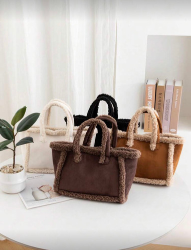 کیف زنانه. کیف زمستانی. کیف کرکی. کیف زنانه شیک